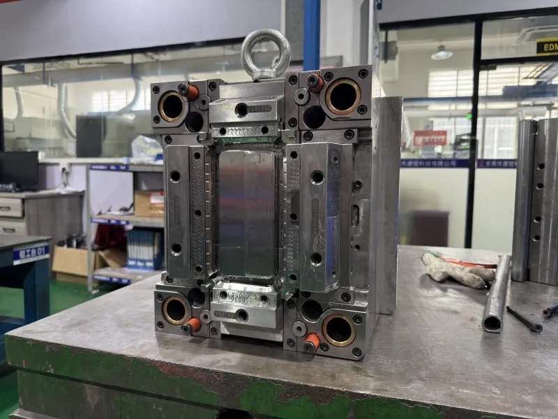 plastic injection mold gallery (11)